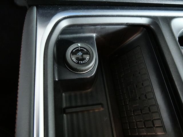 Certified Used 2025 Gray Ford Active image 28