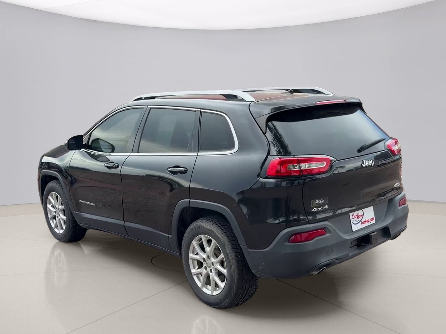 Used 2014 Black Jeep LATITUDE image 3