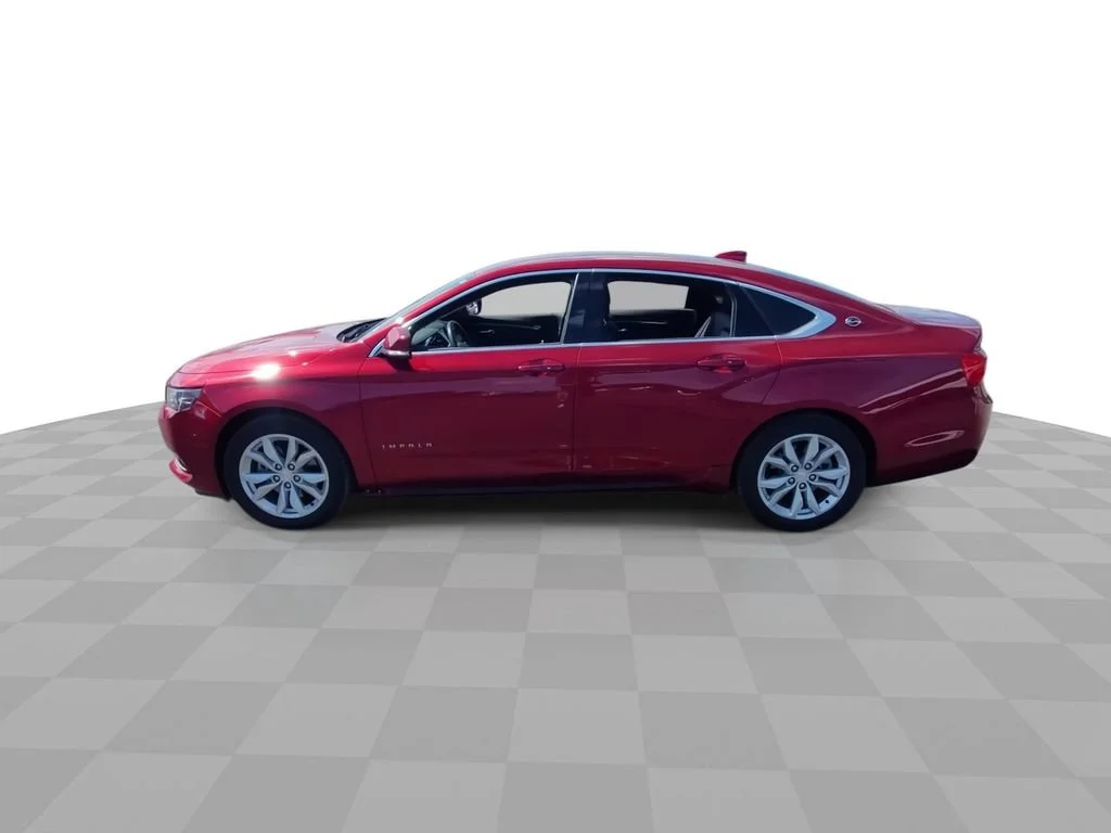 Used 2019 CAJUN RED TINTCOAT Chevrolet LT image 5