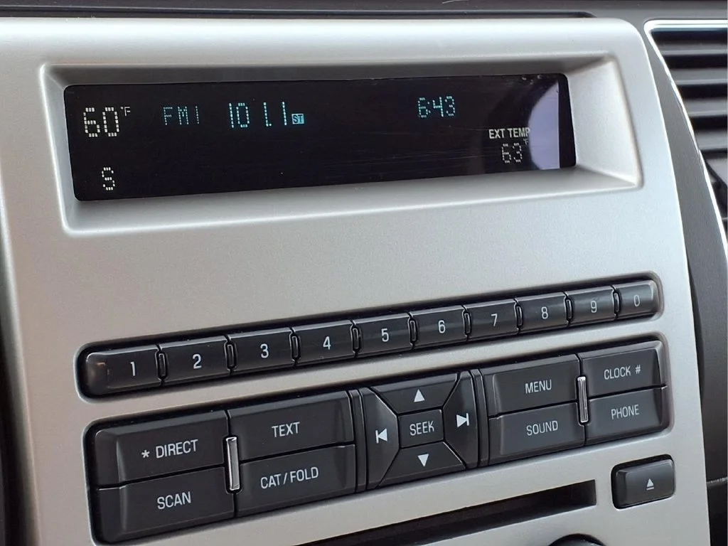 Used 2012 Gray Ford Limited image 18