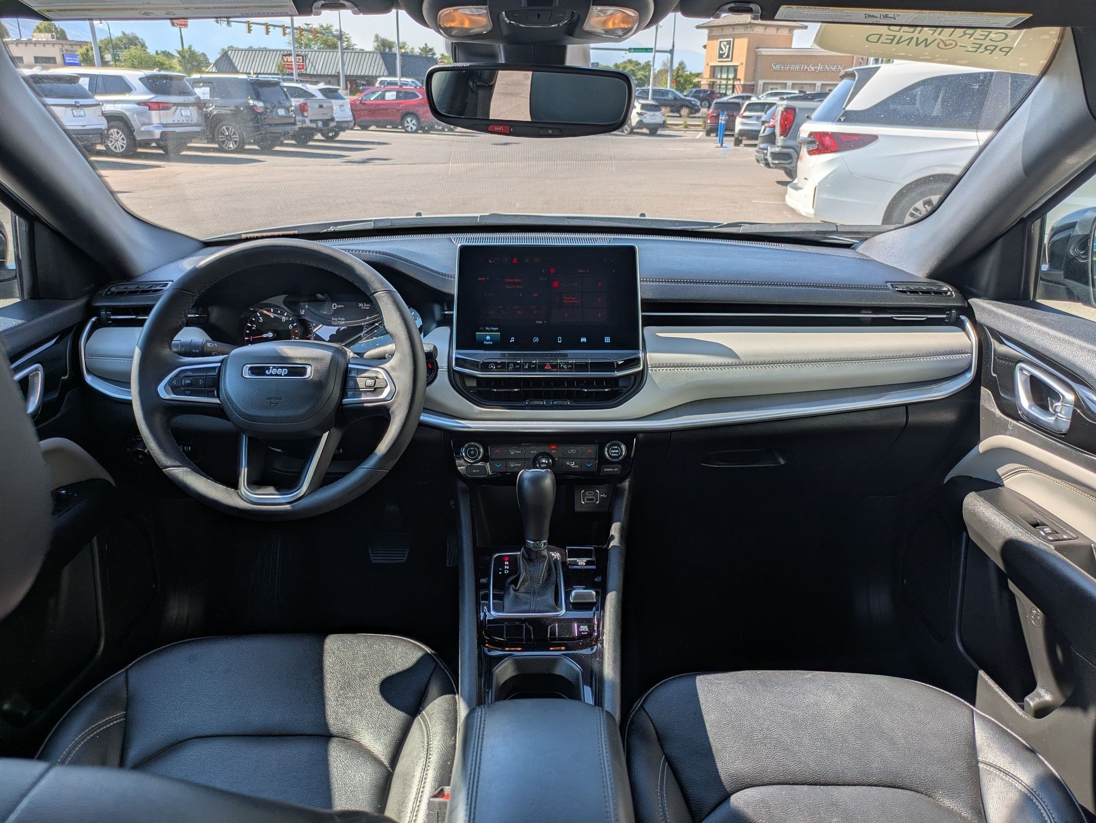 2025 Jeep Compass Limited - Photo 27