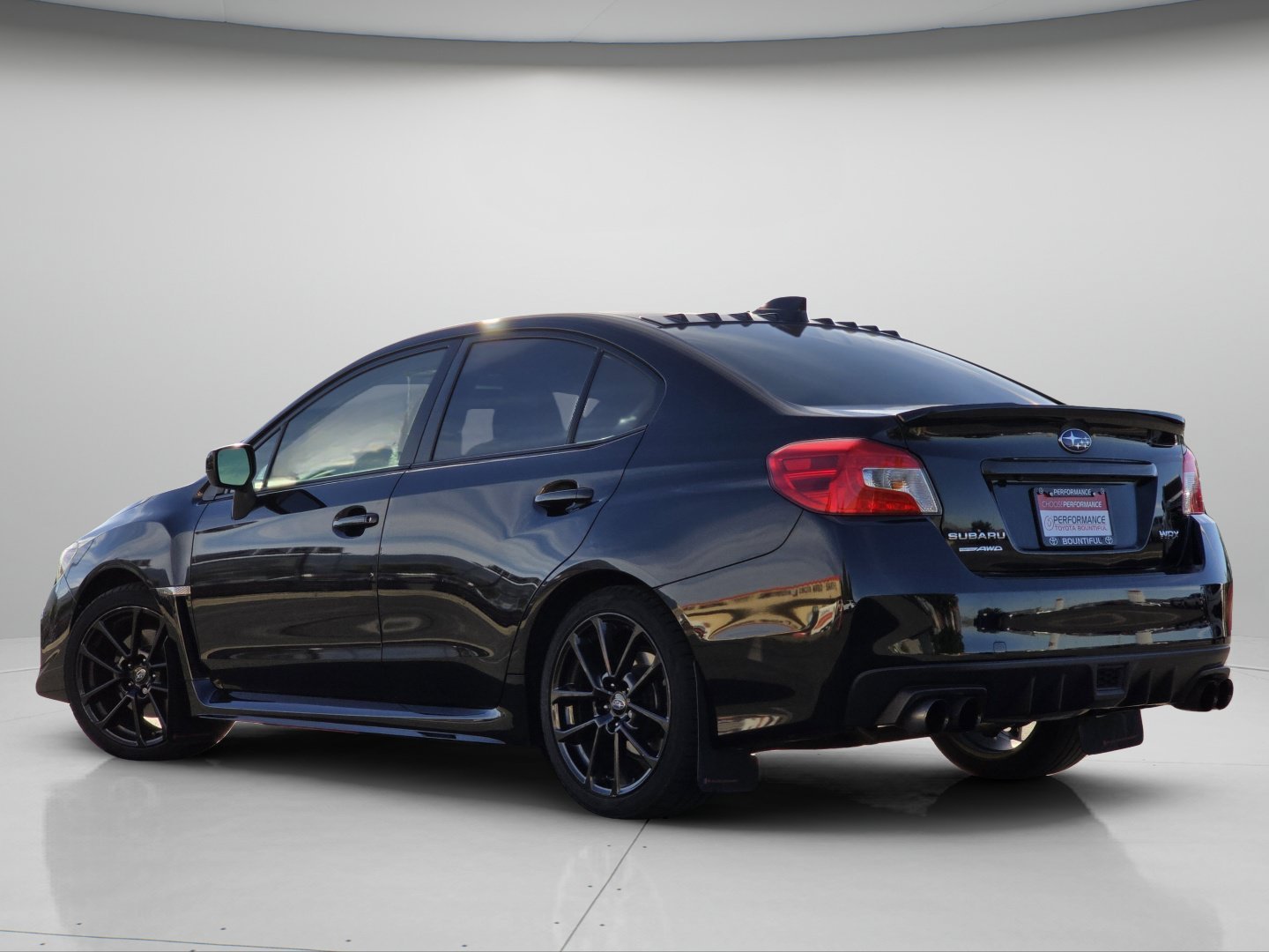 Used 2020 Crystal Black Silica Subaru Limited image 20