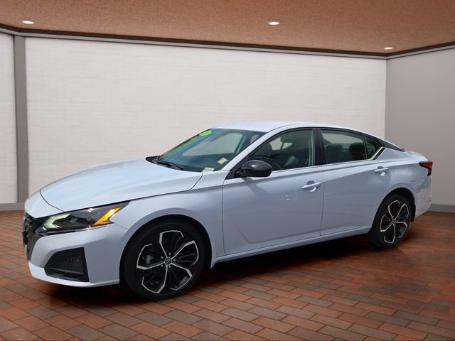 Used 2024 Gray Nissan 2.5 SR image 23