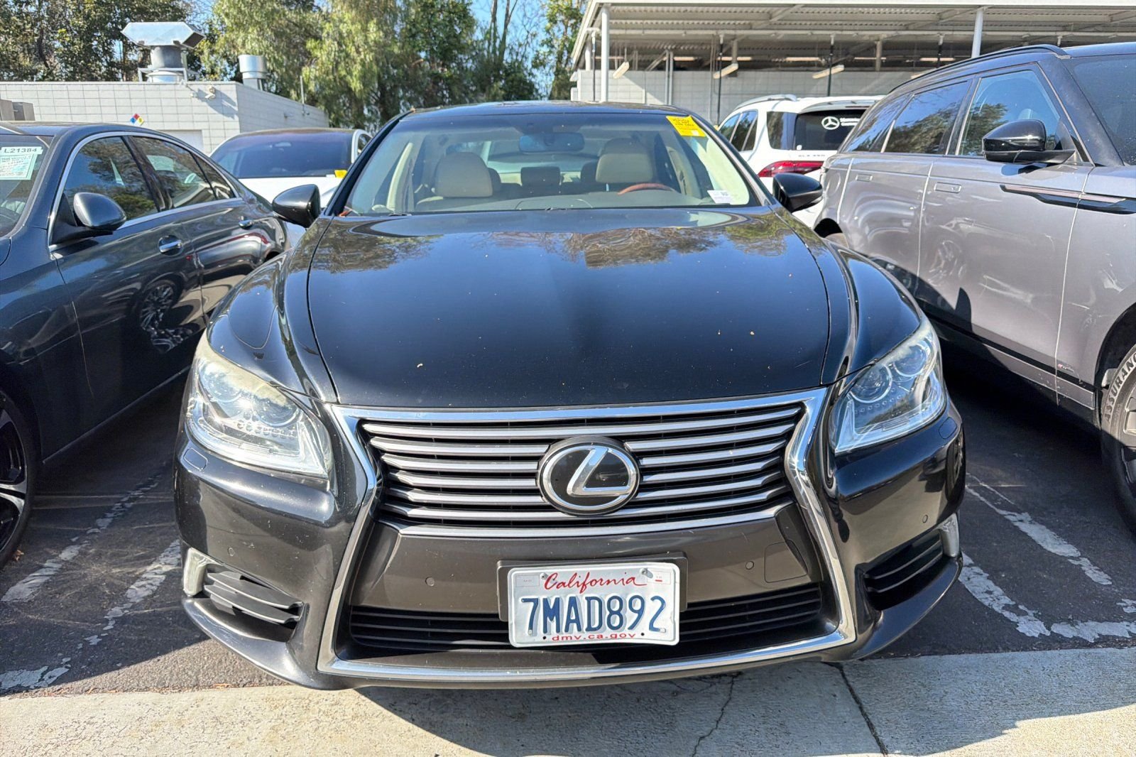 Used 2015 Black Lexus 460 image 3