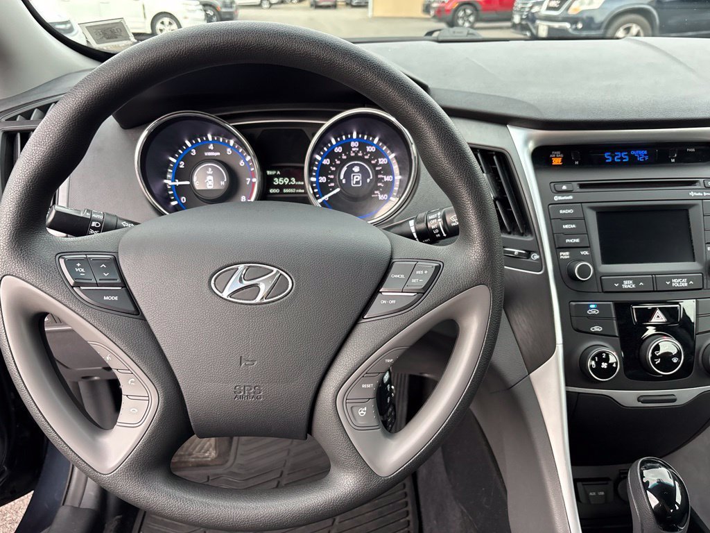 Used 2014 Blue Hyundai GLS image 14