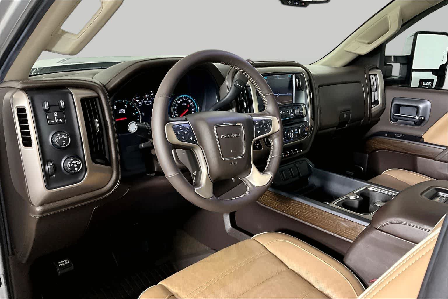 Used 2018 Quicksilver Metallic GMC Denali image 17