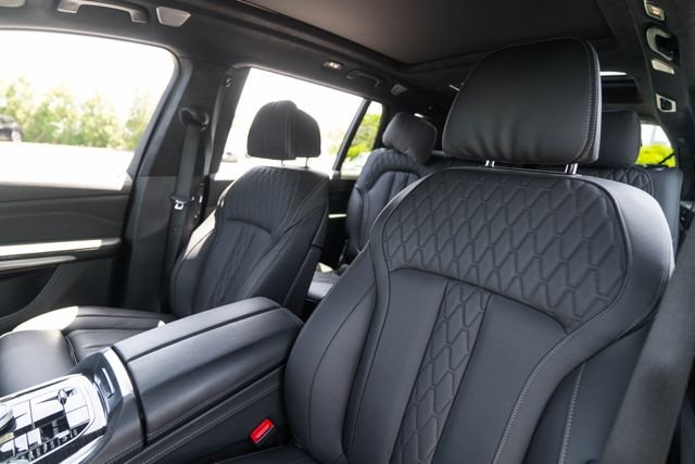 2026 BMW X7 M60i - Photo 5