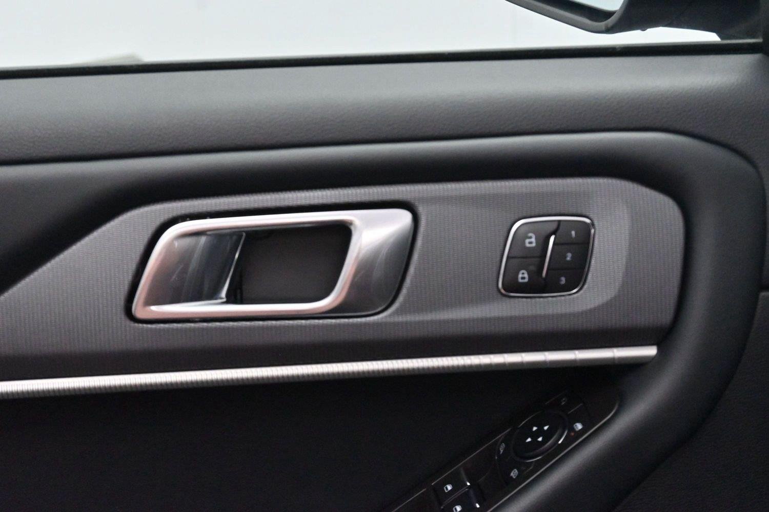 Used 2025 Carbonized Gray Ford ST-Line image 12