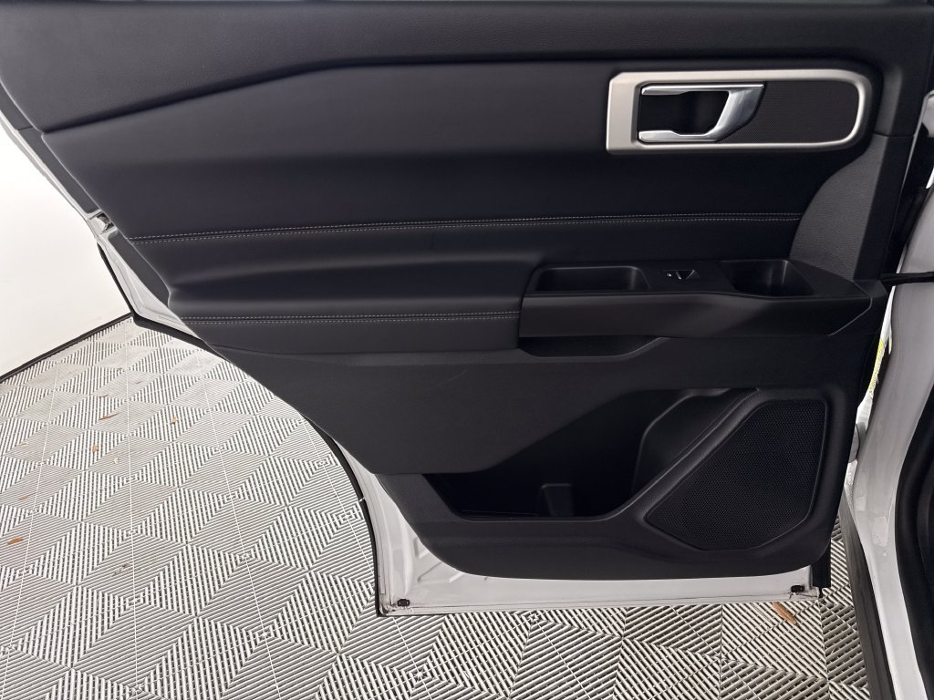 2020 Ford Explorer XLT - Photo 12
