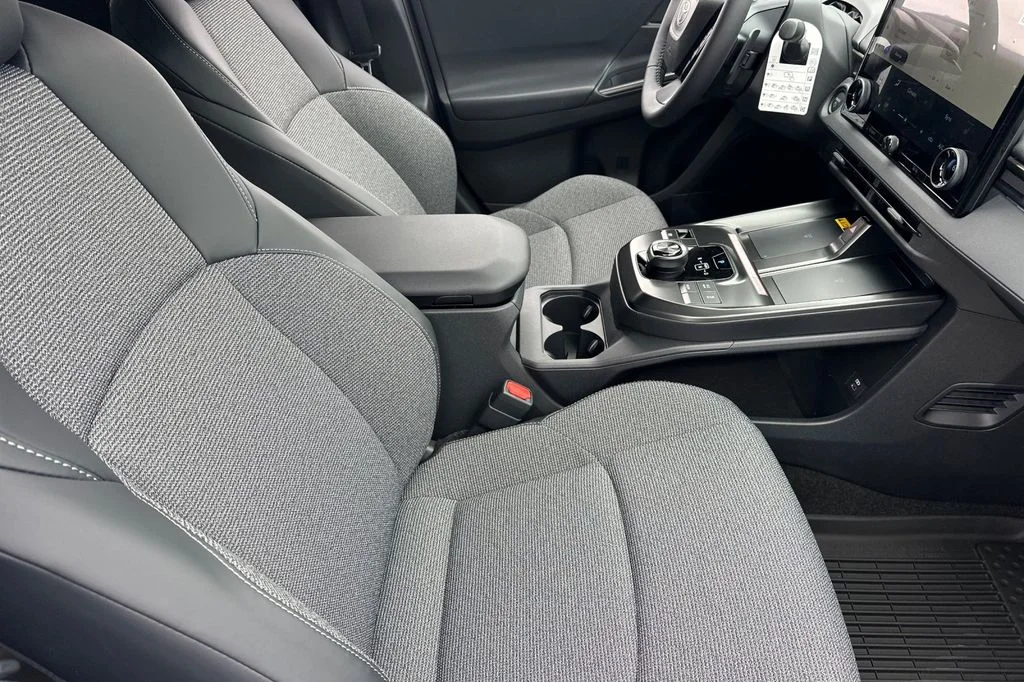 New 2026 Wind Chill Pearl <sup>1</sup> Toyota  XLE image 16