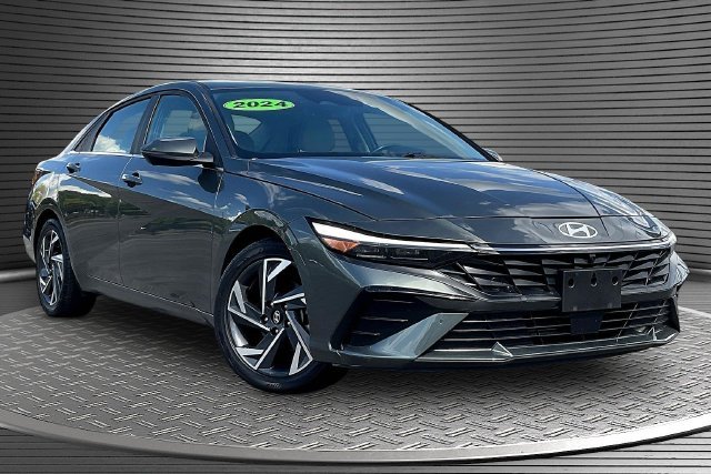2024 Hyundai Elantra Limited - Photo 3