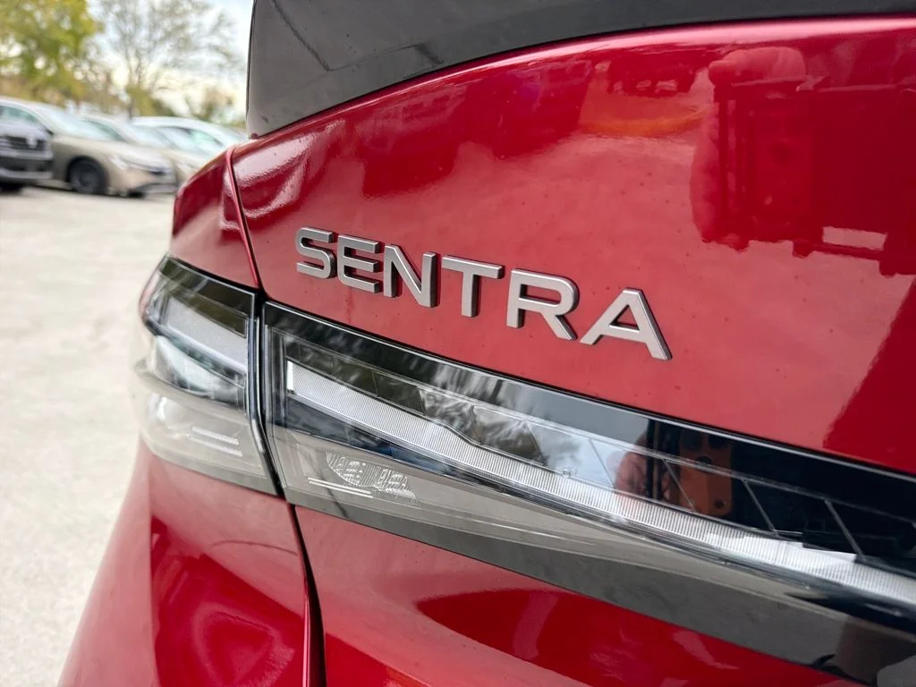 New 2026 Scarlet Ember Tintcoat Nissan SR image 10