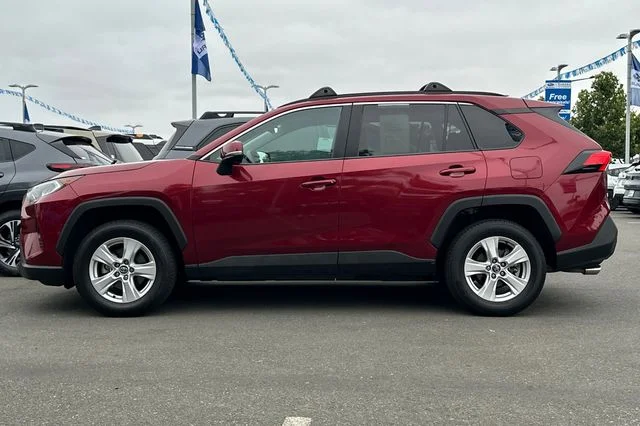 Used 2021 Red Toyota XLE image 7