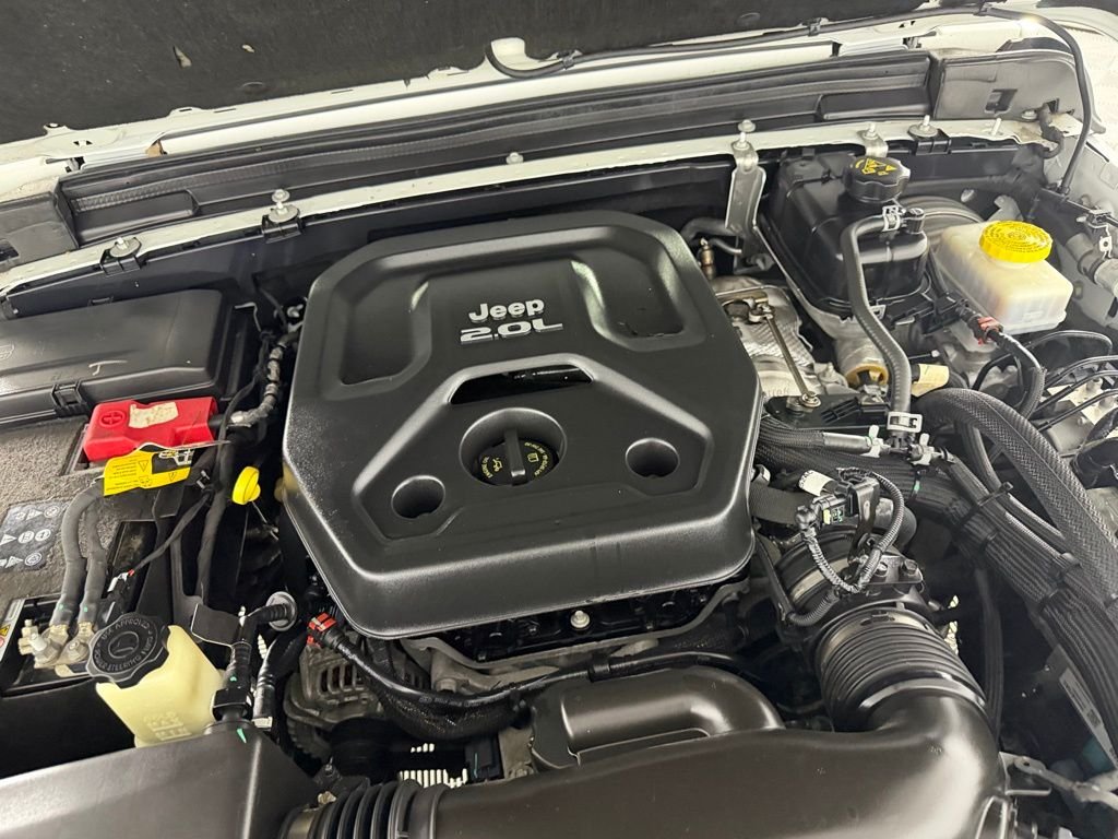 Used 2022 White Jeep Unlimited Sport S image 34