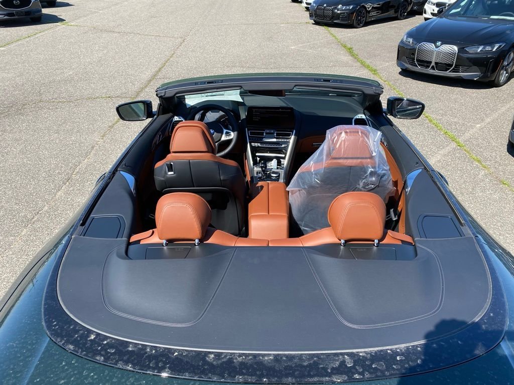 New 2026 San Remo Green Metallic BMW 840i image 8