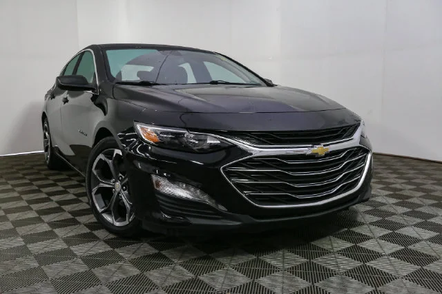 Used 2024 Black Chevrolet LT image 3