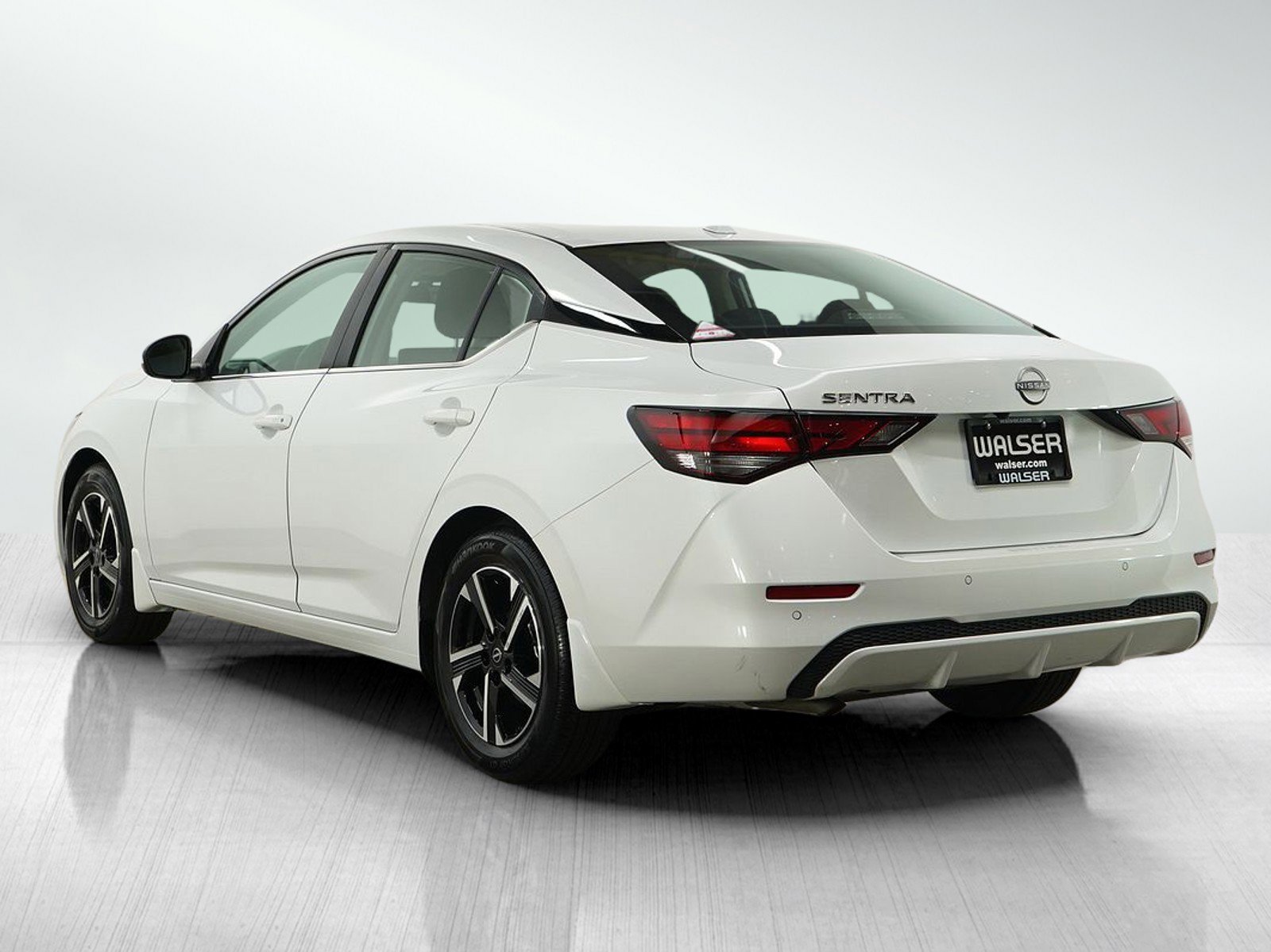 Used 2025 Nissan Sentra SV with VIN 3N1AB8CV9SY360092 for sale in Burnsville, Minnesota