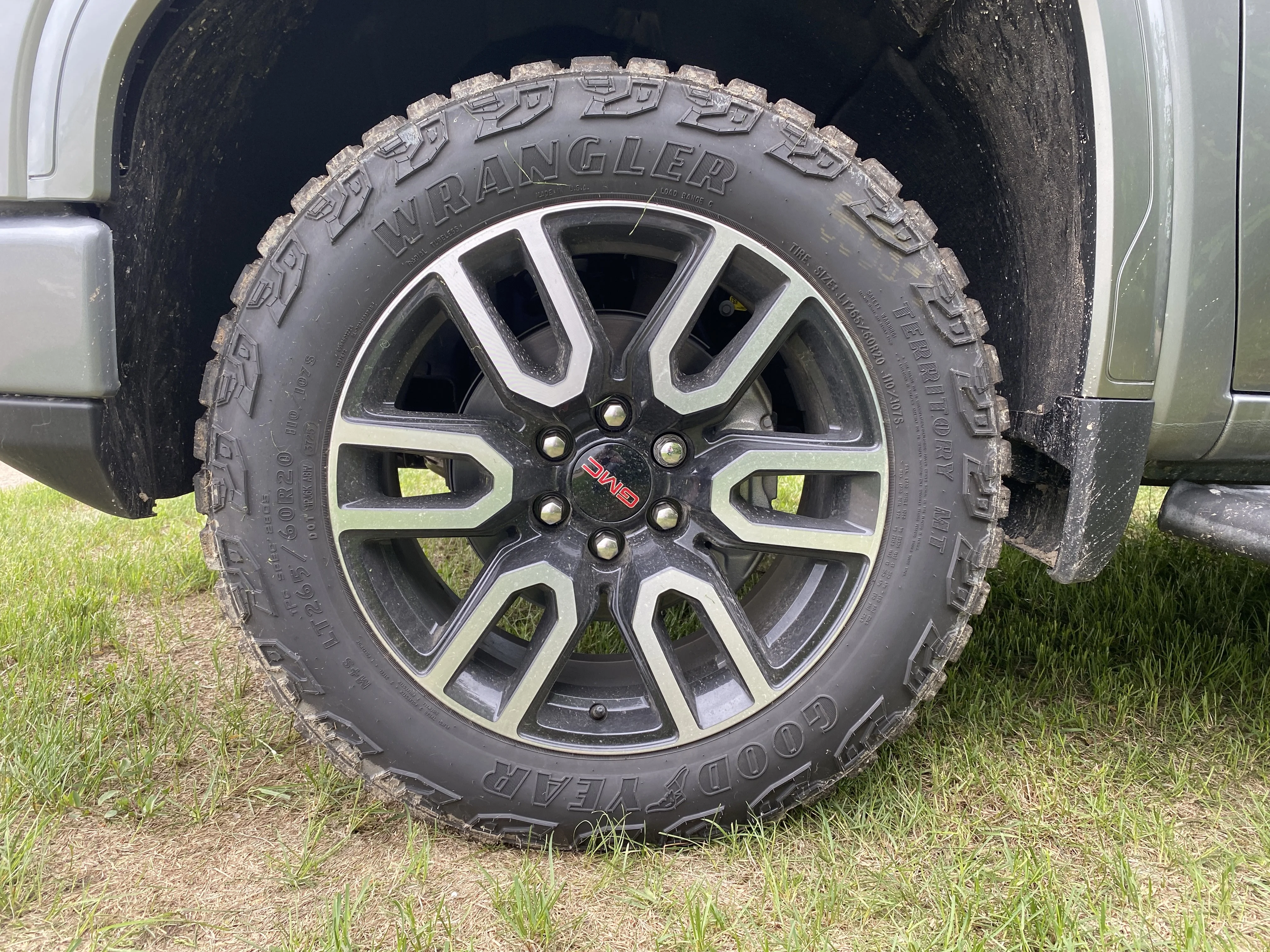 New 2026 STERLING METALLIC GMC AT4 image 11