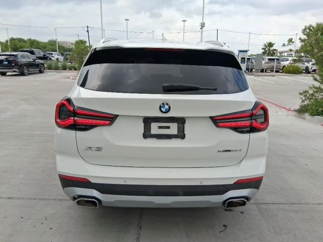 Used 2024 White BMW sDrive30i image 5