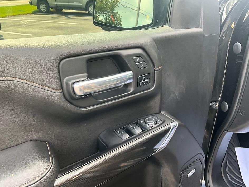 Used 2020 Black GMC AT4 image 15
