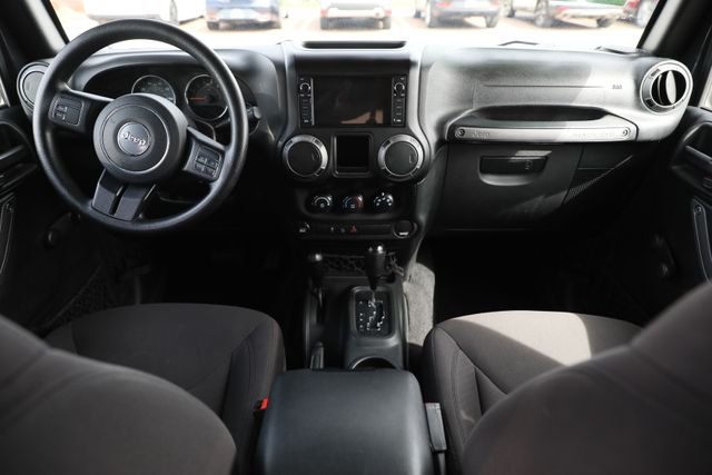 Used 2017 Gray Jeep Unlimited Sport image 21