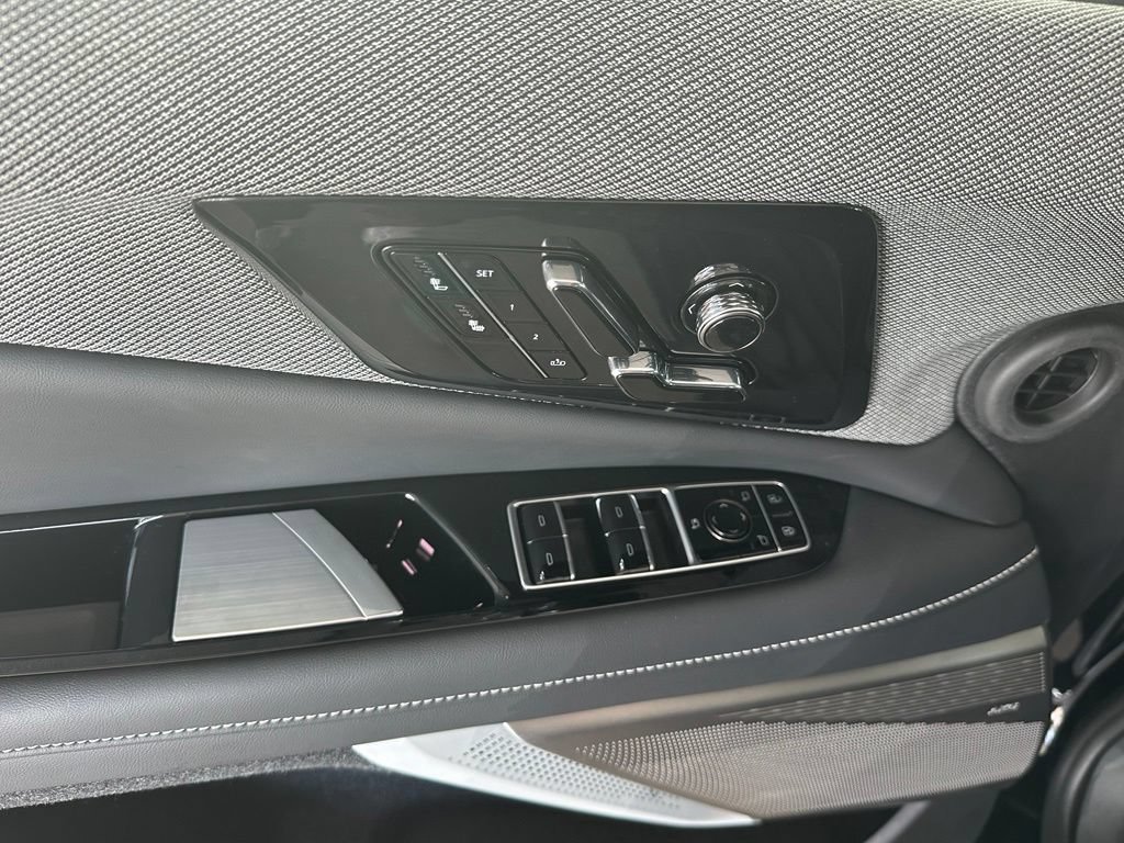 2026 Cadillac OPTIQ Luxury - Photo 8