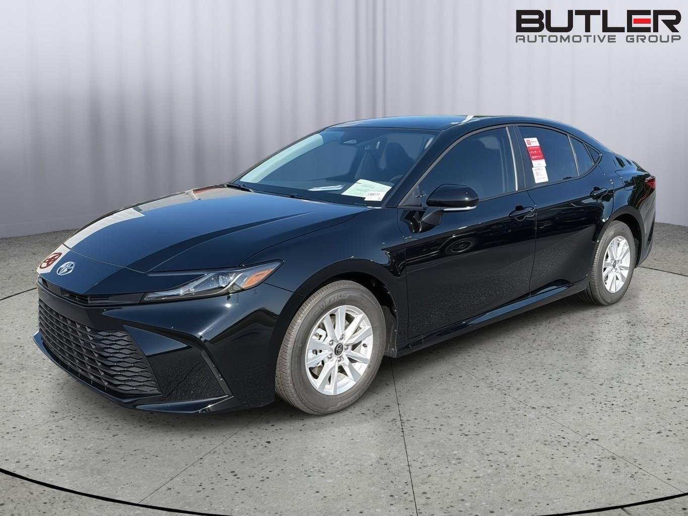New 2026 Midnight Black Metallic Toyota LE image 2