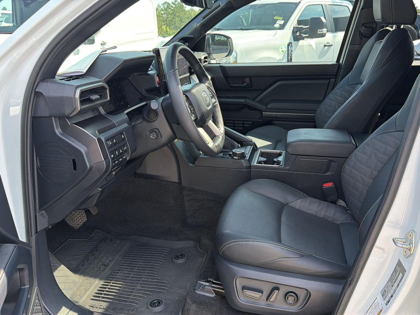Used 2025 Ice Cap Toyota Hybrid Platinum image 10