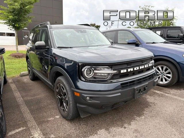 Used 2021 Blue Ford Outer Banks image 1