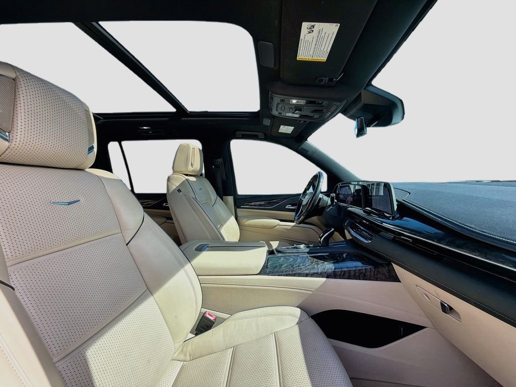 Used 2021 White Cadillac Premium image 32