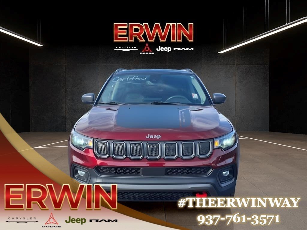 Certified Used 2022 Velvet Red Pearl Coat Jeep Trailhawk image 7