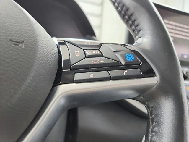 Used 2023 Gray Nissan 2.5 SL image 25
