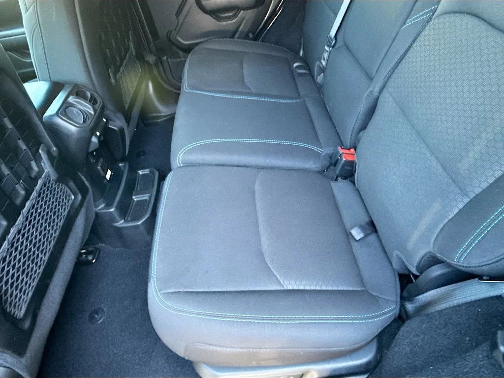 Used 2022 Gray Jeep Unlimited Rubicon 4xe image 29