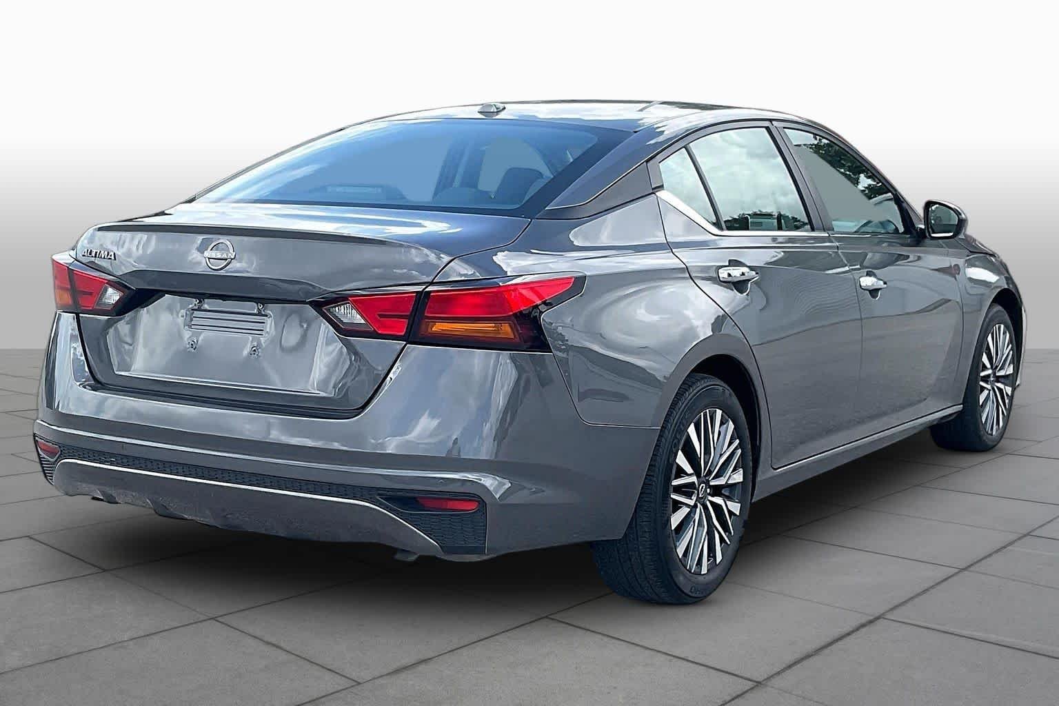 Used 2025 Gun Metallic Nissan SV image 13