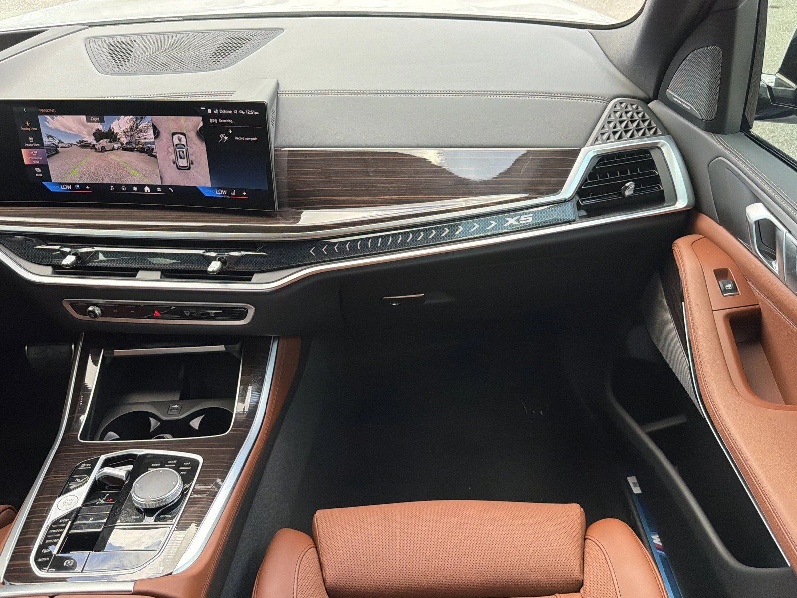 New 2026 Mineral White Metallic BMW xDrive40i image 18
