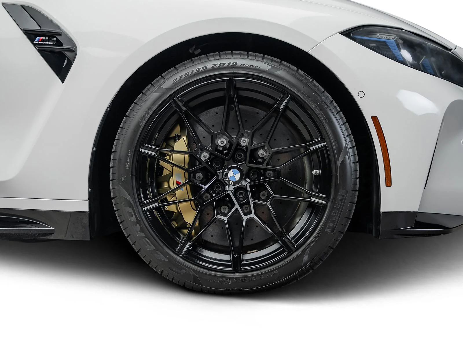 Used 2025 White BMW Competition image 30