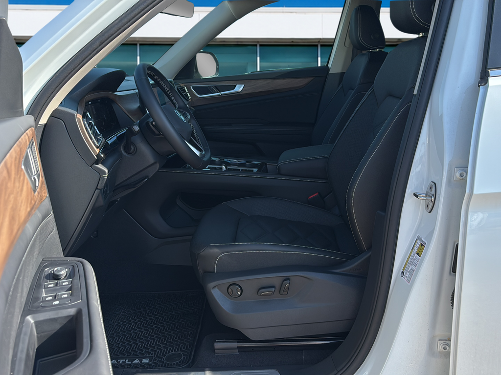 2026 Volkswagen Atlas SE w/Tech - Photo 9