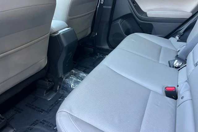 Used 2017 Gray Subaru 2.5i Limited image 13