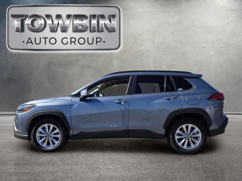 Used 2022 Celestite TOYOTA LE 2WD image 8