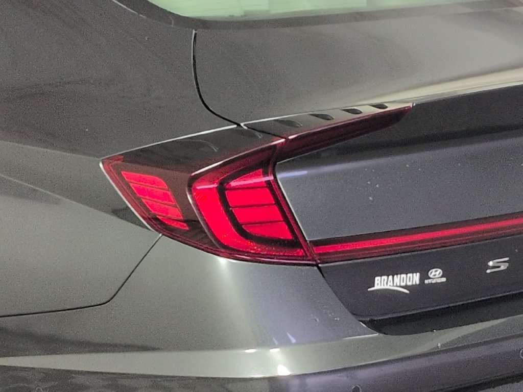 2023 Hyundai Sonata Limited - Photo 8