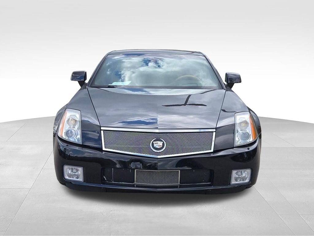 Used 2007 Black Raven Cadillac BASE image 3