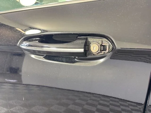 Used 2022  Ford Titanium image 33