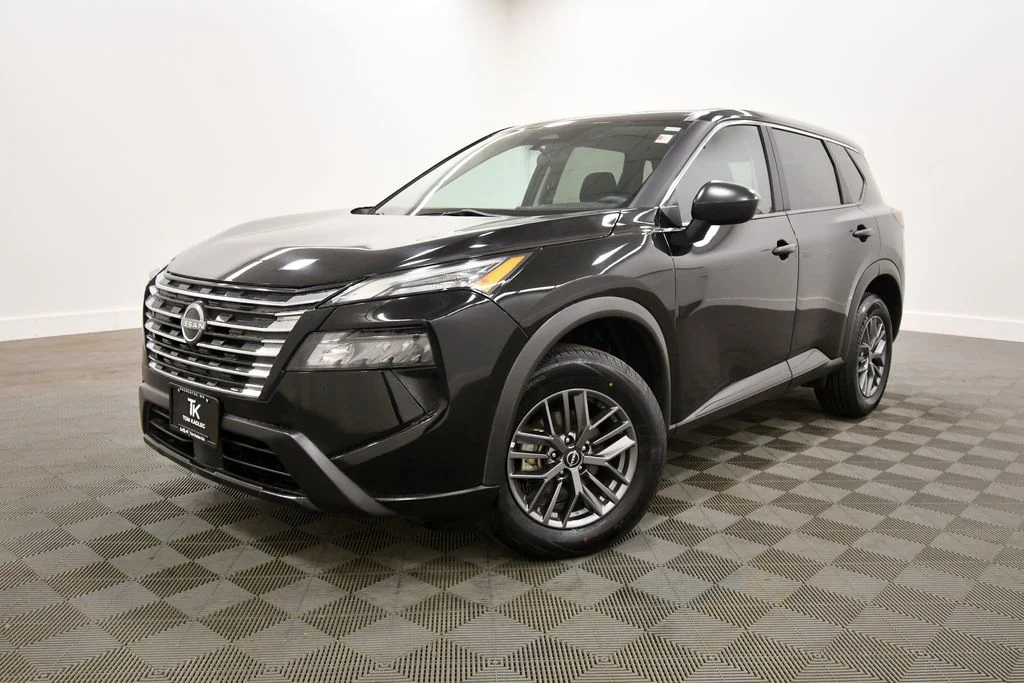 Used 2024 Nissan Rogue S with VIN 5N1BT3AB3RC712348 for sale in Rochester, Minnesota