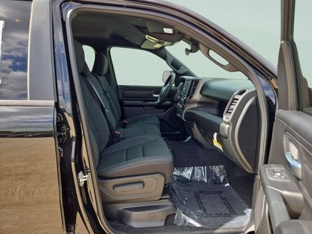 New 2026 Diamond Black Crystal Pearl-Coat Exterior Paint RAM Warlock image 28
