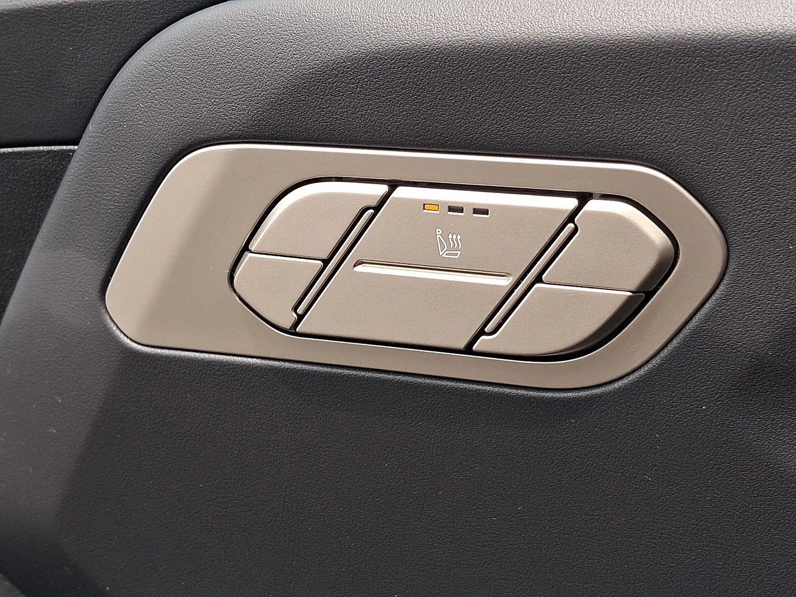 New 2027 Ebony Black Kia S image 12