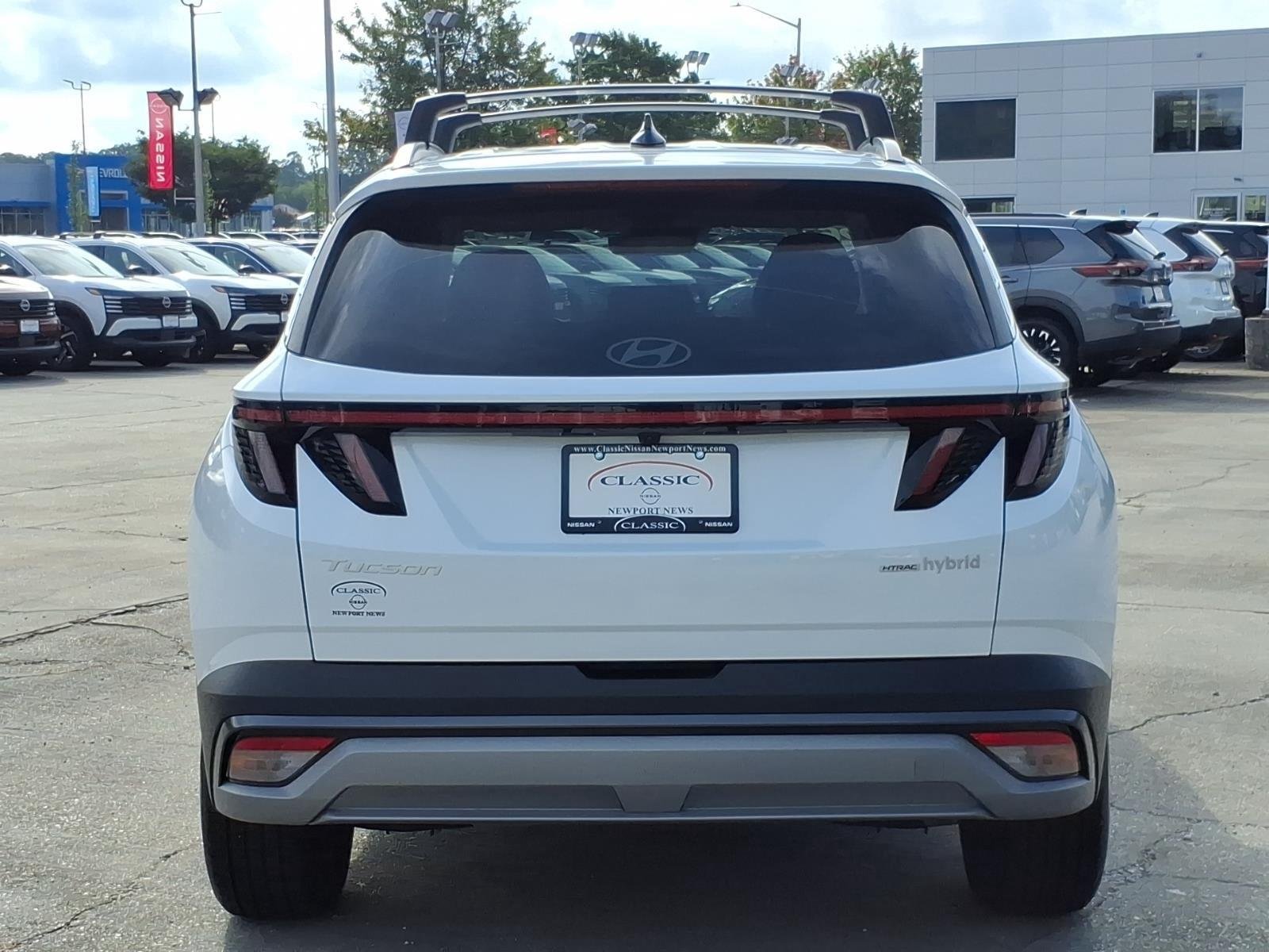 Used 2026 Creamy White Pearl Hyundai SEL Convenience image 8