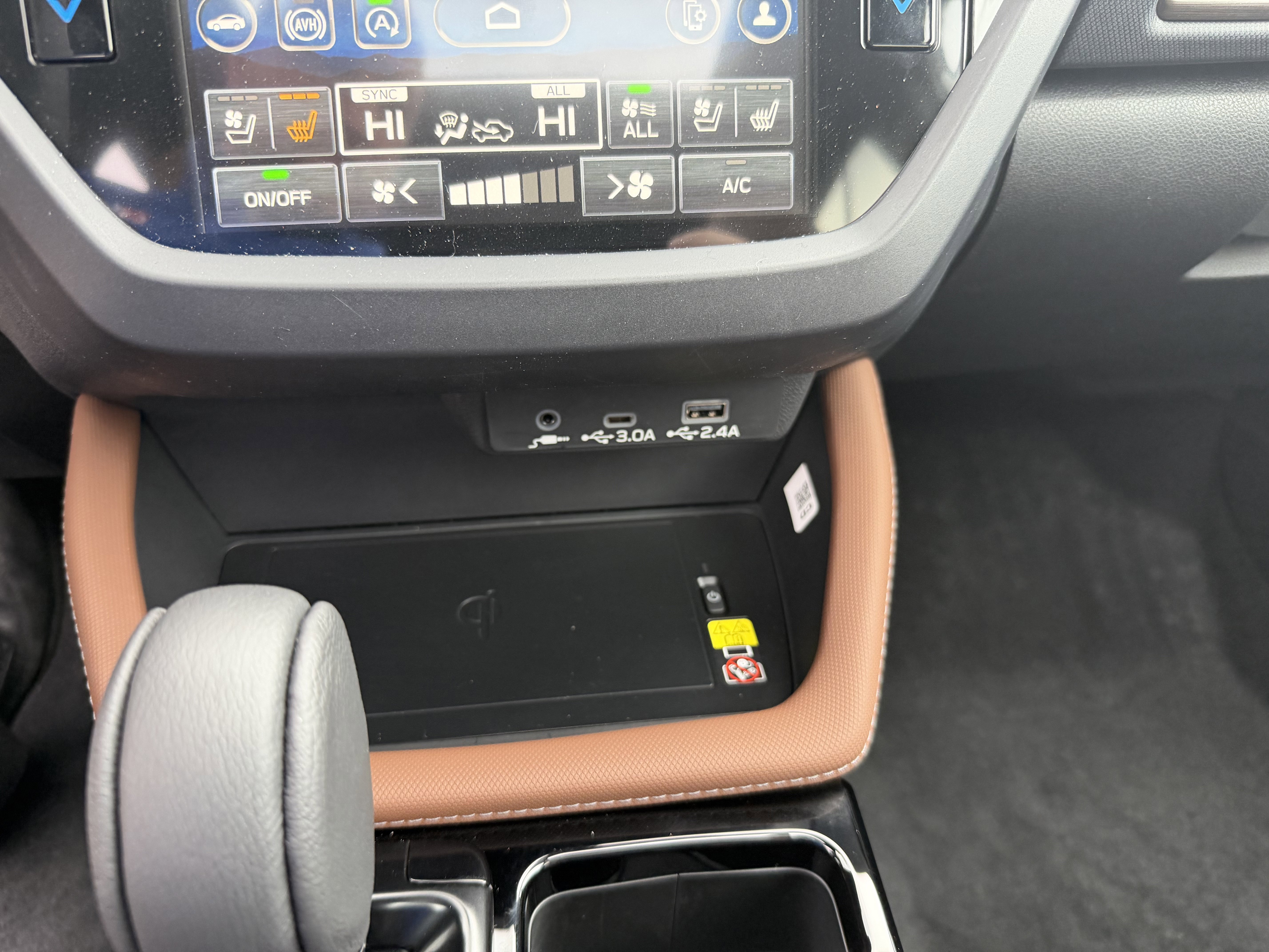 Used 2026 Crystal White Pearl Subaru Touring image 14