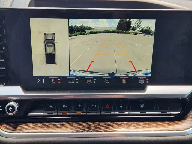 Used 2025 Sterling Metallic GMC Elevation image 15