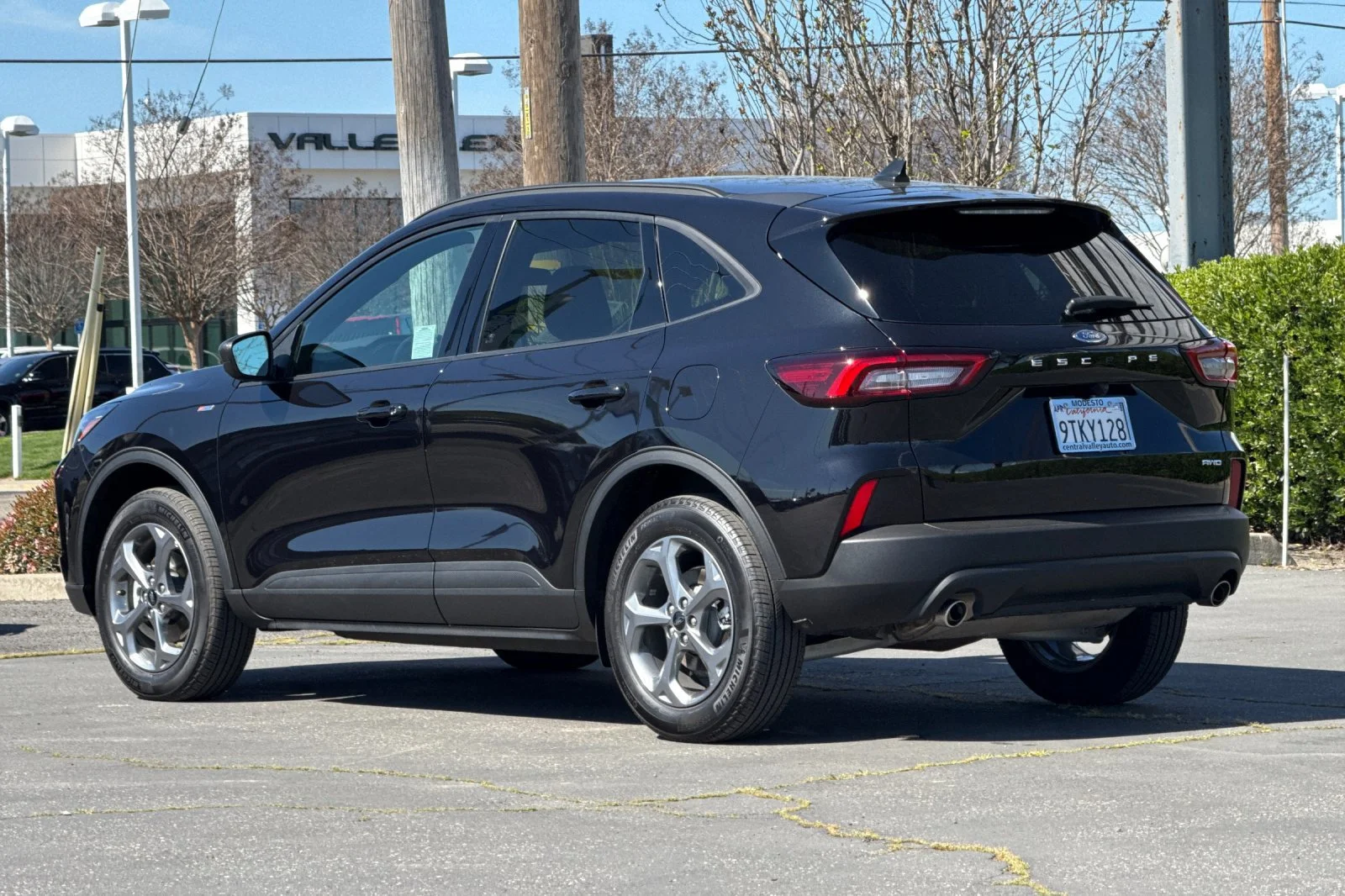 Used 2025 Black Metallic Ford ST-Line image 6