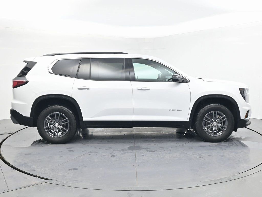 Used 2025 Summit White GMC Elevation image 6